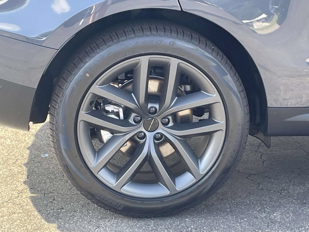 New 2027 Land Rover Range Rover Sport SE AWD/4WD image 6