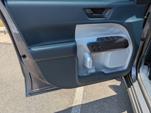 Used 2026 Ford Maverick XLT FWD image 9