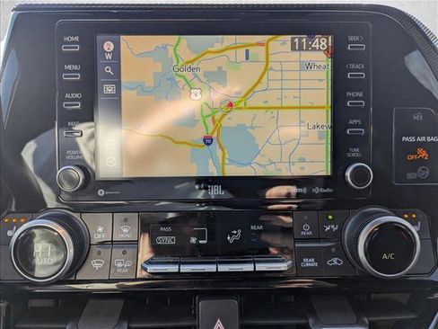 Used 2021 Toyota Highlander XSE image 12