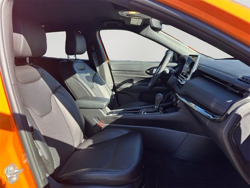 New 2026 Jeep Compass Latitude image 12