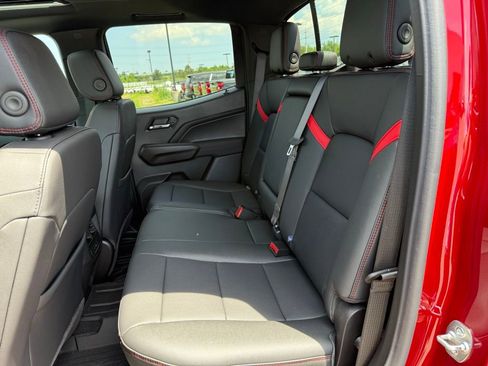 New 2025 Chevrolet Colorado Z71 w/ Z71 Convenience Package 2 AWD/4WD image 24