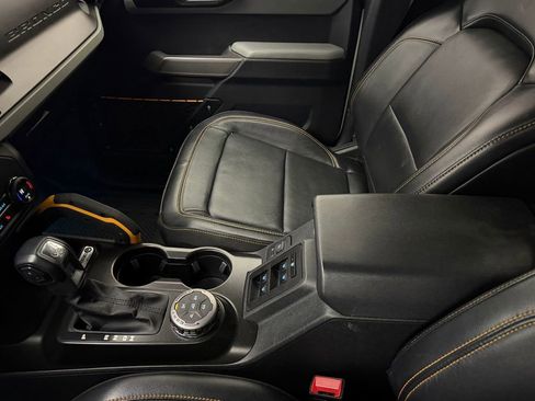 Used 2021 Ford Bronco Badlands w/ Sasquatch Package image 27