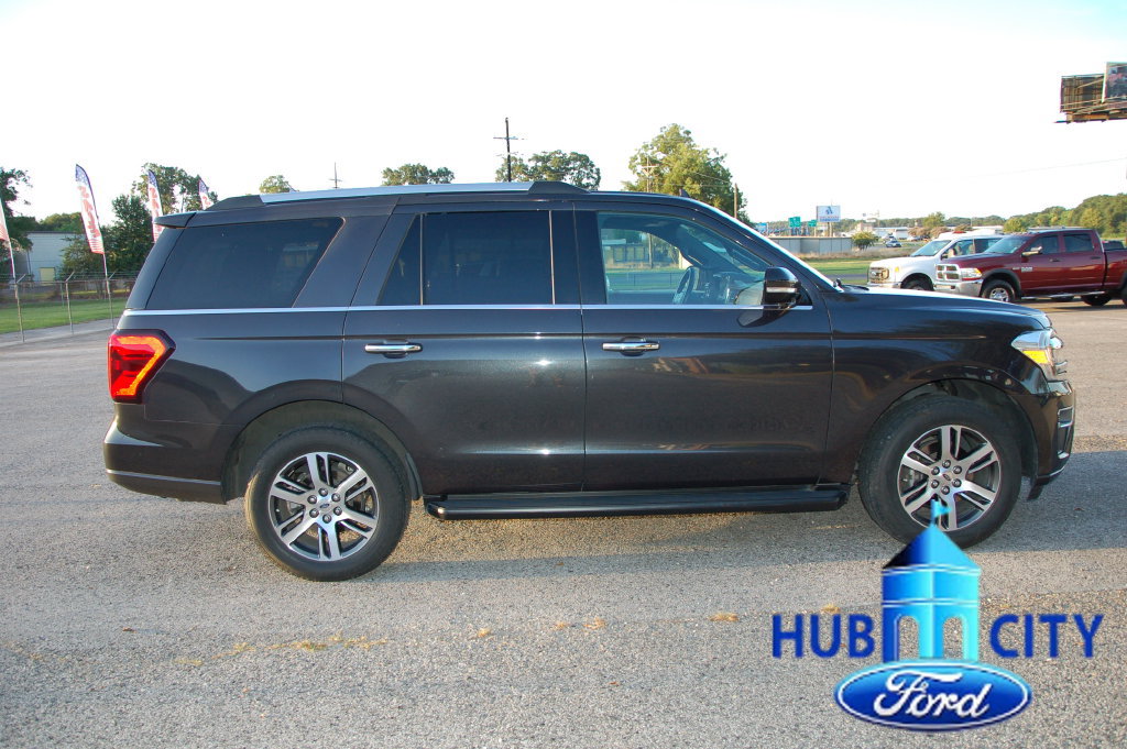 Used 2024 Ford Expedition Limited RWD image 6