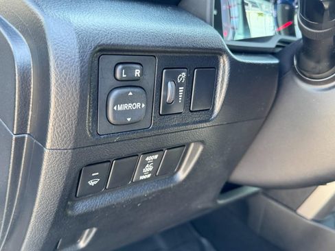 Used 2019 Toyota 4Runner SR5 Premium AWD/4WD image 17