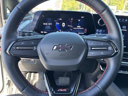 Used 2024 Chevrolet Equinox EV RS image 29