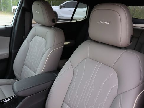 New 2026 Buick Envista Preferred FWD image 12