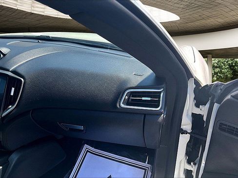 Used 2018 Maserati Ghibli 4d Sedan RWD image 16