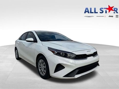 Used 2022 Kia Forte Sedan image 1