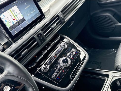 Used 2020 Lincoln Corsair FWD image 27