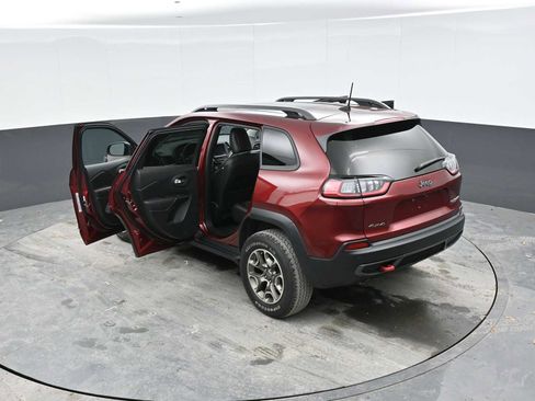 Used 2021 Jeep Cherokee Trailhawk w/ Sun, Sound & Nav Group AWD/4WD image 33
