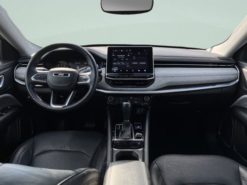 Used 2022 Jeep Compass Latitude image 25