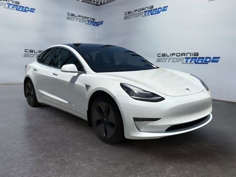 Used 2019 Tesla Model 3 Long Range RWD image 3