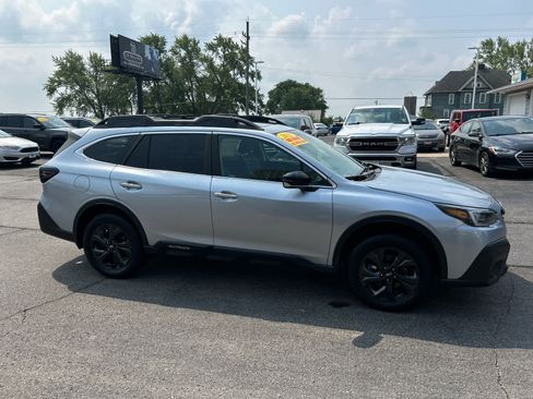 Used 2021 Subaru Outback Onyx Edition XT image 2