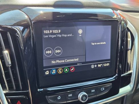 Certified 2023 Chevrolet Traverse RS FWD image 21