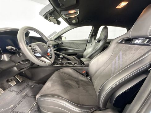Used 2024 Hyundai Elantra N image 3