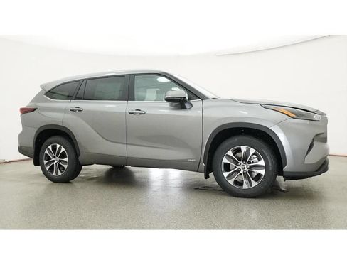 New 2026 Toyota Highlander XLE AWD/4WD image 28