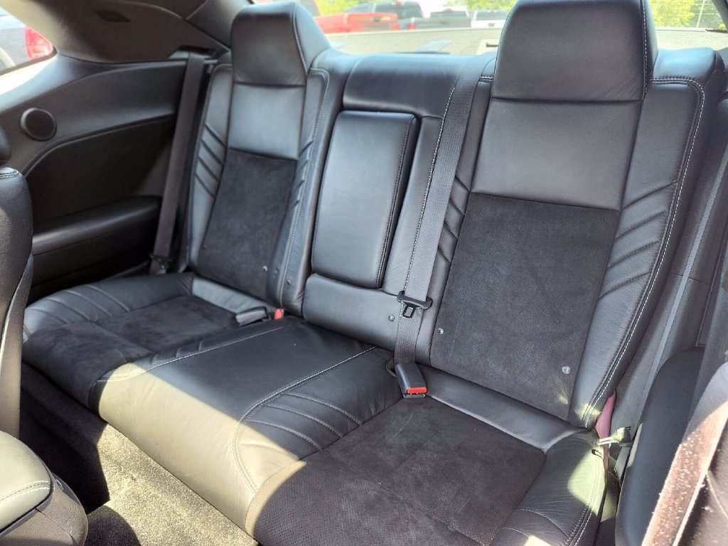 Used 2022 Dodge Challenger SRT Hellcat RWD image 12