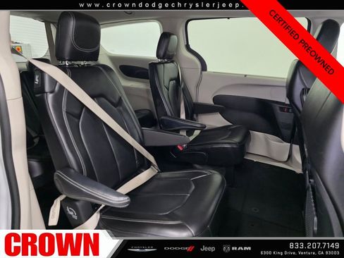 Certified 2024 Chrysler Pacifica Touring-L image 13