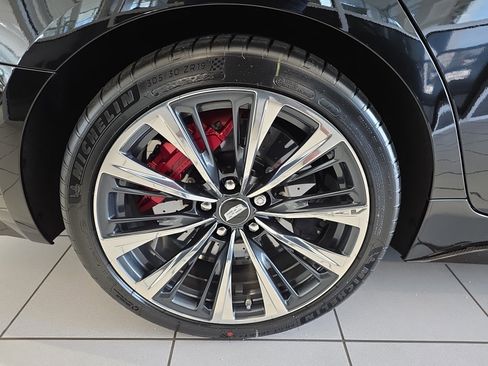 New 2026 Cadillac CT5 V Blackwing w/ Precision Package image 4