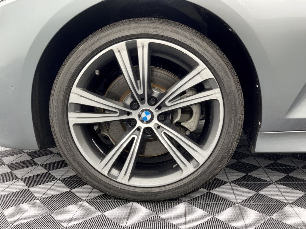 Certified 2023 BMW 330i xDrive Sedan w/ Premium Package AWD/4WD image 13
