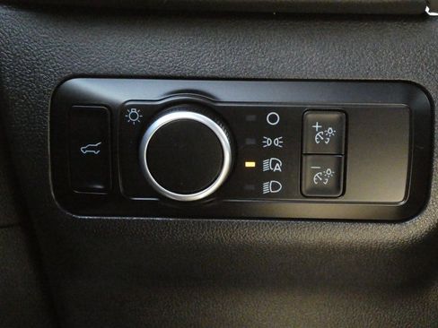 Used 2023 Ford Escape ST-Line image 12