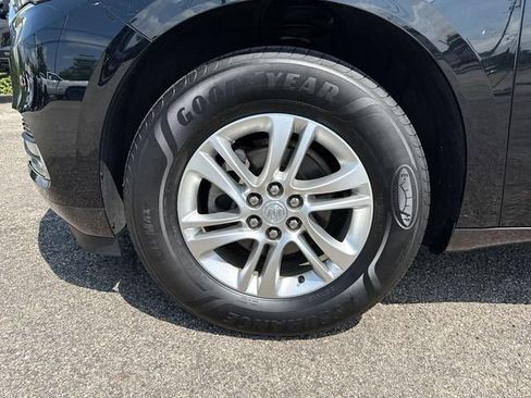 Used 2020 Buick Enclave Essence FWD image 10
