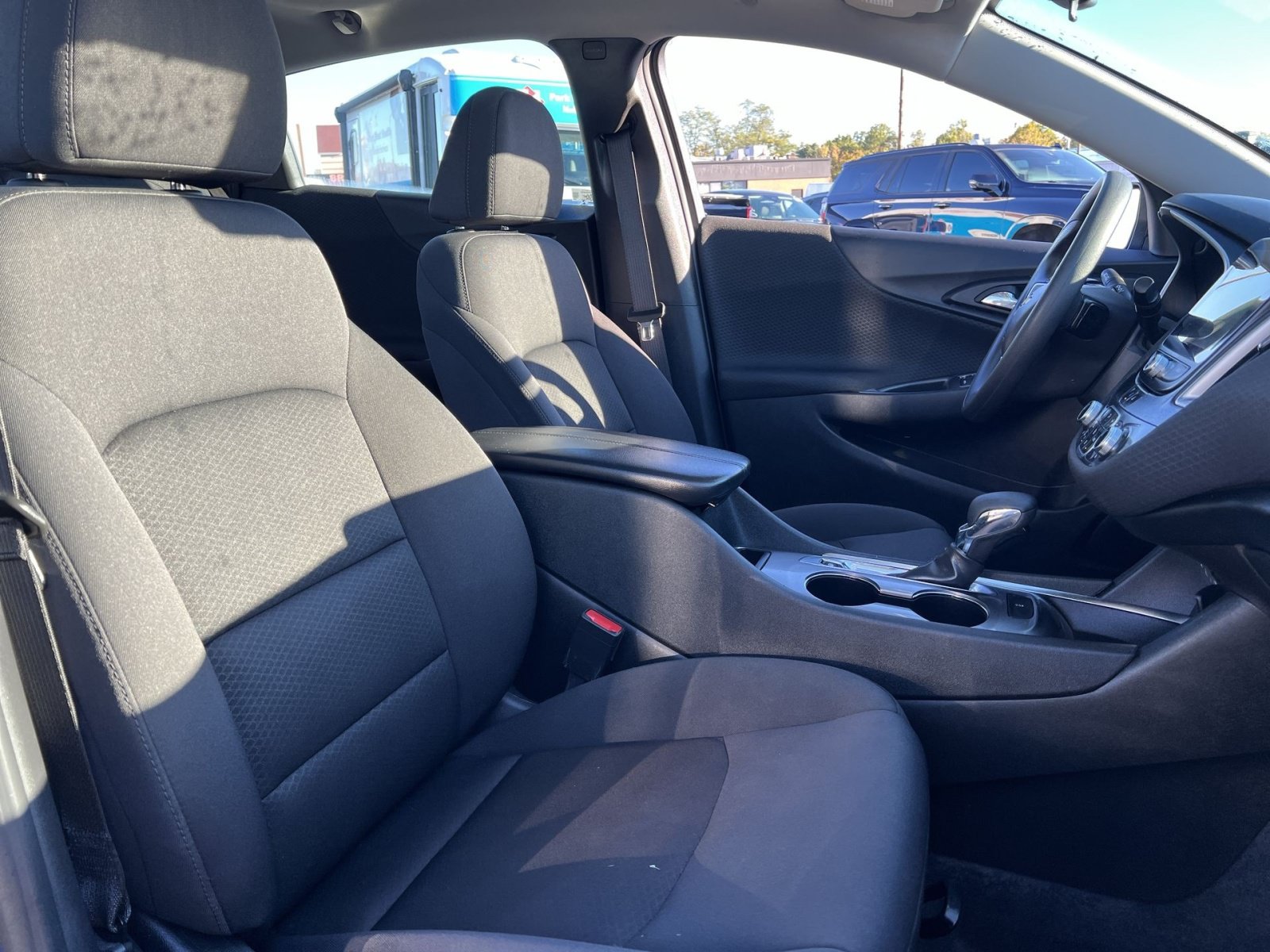 Used 2023 Chevrolet Malibu LT FWD image 26