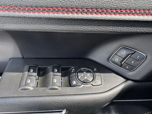 Used 2021 Ford Expedition Limited AWD/4WD image 12