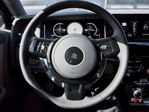 Used 2025 Rolls-Royce Phantom Sedan image 67