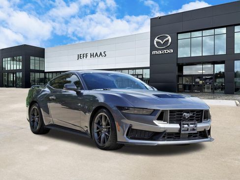 Used 2026 Ford Mustang Dark Horse RWD image 4