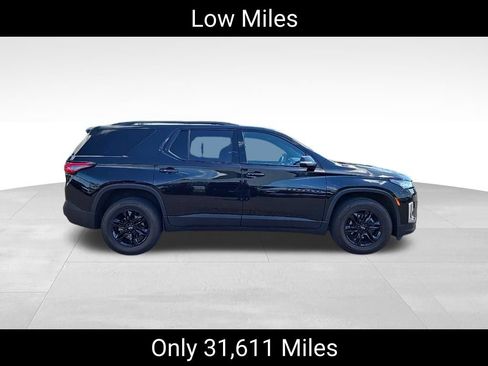 Used 2023 Chevrolet Traverse LT w/ Midnight/Sport Edition AWD/4WD image 2