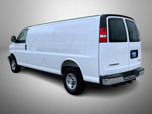 New 2026 Chevrolet Express 3500 Extended RWD image 7