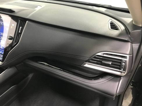 Used 2025 Subaru Outback Limited w/ Tech Package 3 AWD/4WD image 15