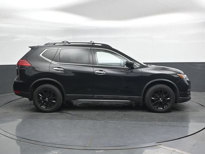 Used 2017 Nissan Rogue SV w/ Midnight Edition