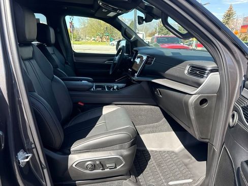 New 2026 Jeep Grand Wagoneer 4WD image 15