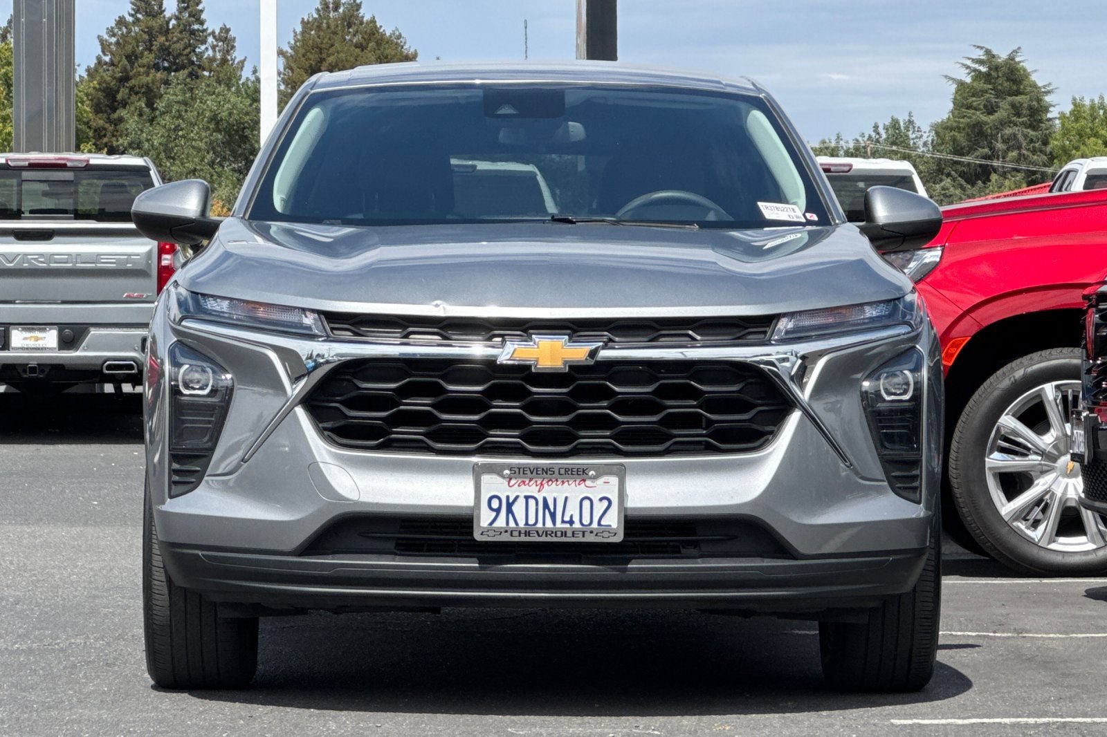 Used 2024 Chevrolet Trax LS w/ LS Convenience Package FWD image 10