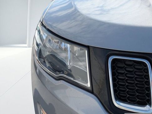 Used 2018 Jeep Compass Limited w/ Navigation Group image 8