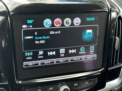 Used 2018 Chevrolet Traverse LT image 19