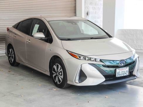 Used 2017 Toyota Prius Prime Premium w/ Carpet Mat Package FWD image 3