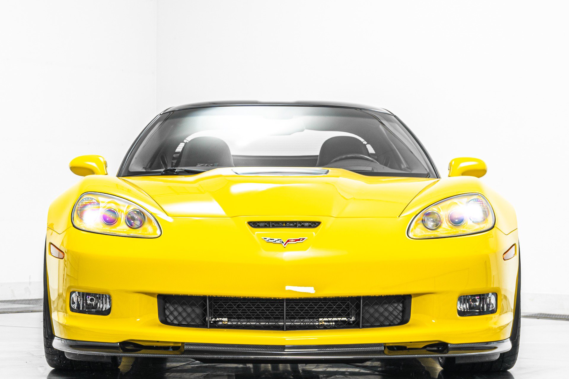 Used 2010 Chevrolet Corvette ZR1 w/ Preferred Equipment Group RWD image 4