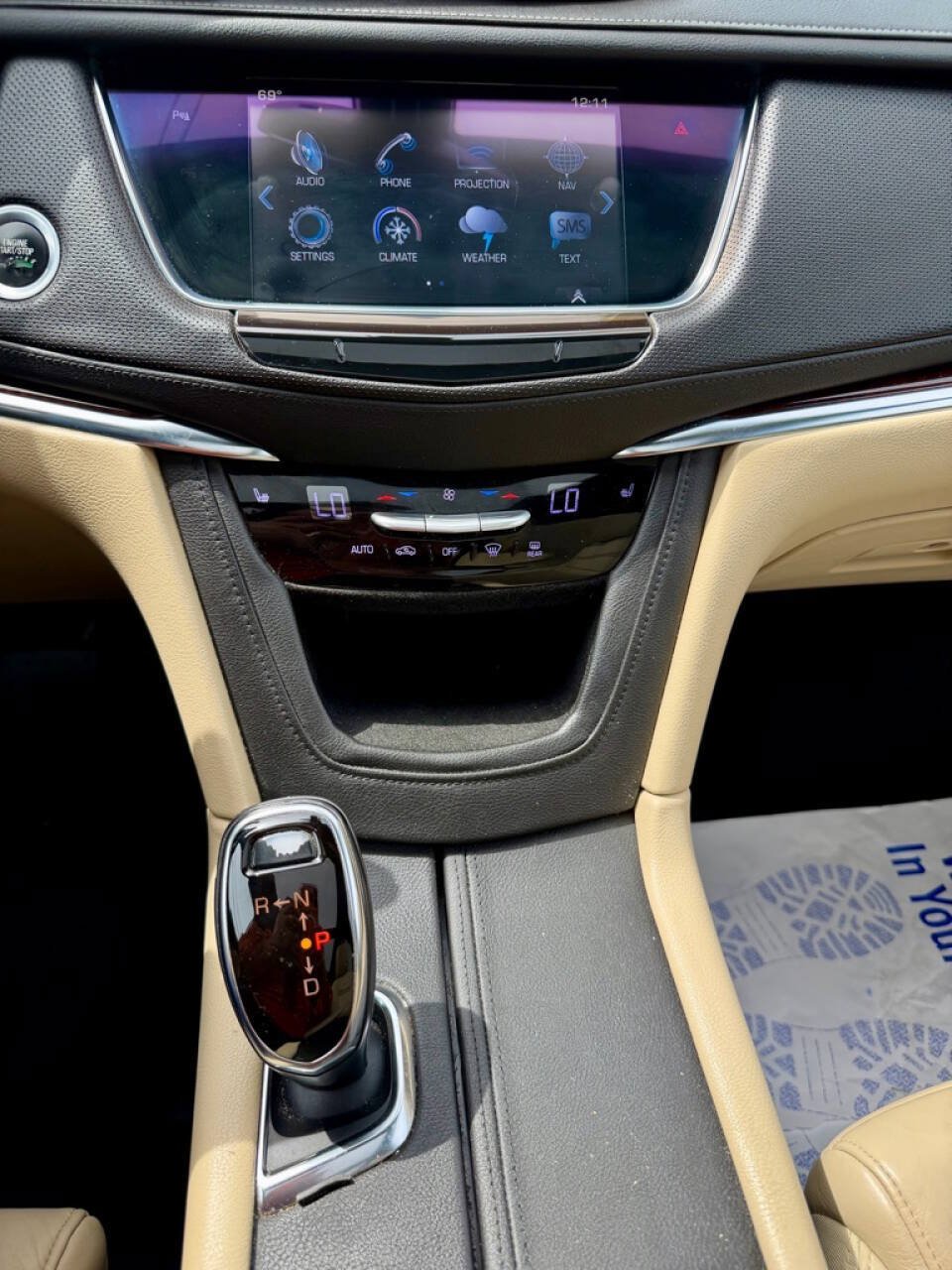 Used 2017 Cadillac XT5 Luxury w/ LPO, Wheel Lock Package AWD/4WD image 19