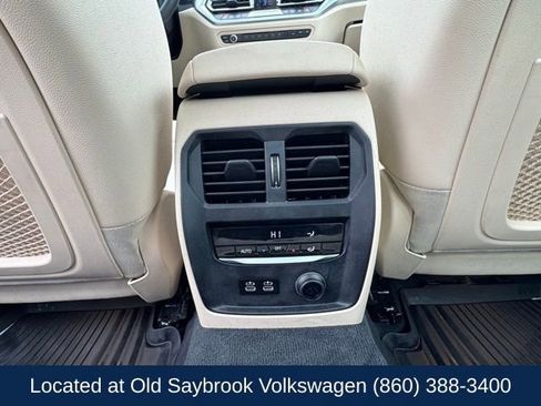 Used 2020 BMW 330i Sedan w/ Premium Package image 12