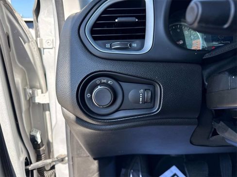 Used 2020 Jeep Renegade Sport image 14