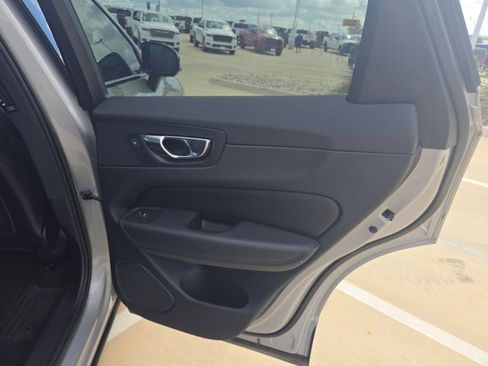 Used 2023 Volvo XC60 B5 Plus w/ Climate Package FWD image 22