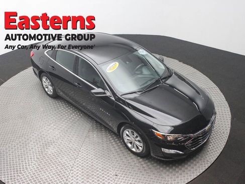 Used 2024 Chevrolet Malibu LT image 3