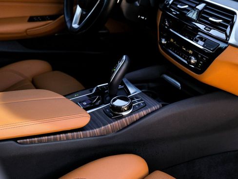 Used 2023 BMW 530i xDrive w/ Executive Package image 14