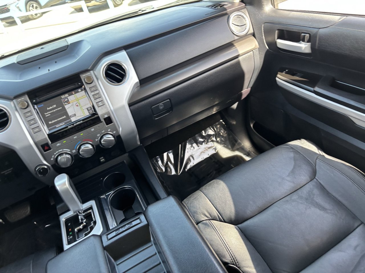 Used 2019 Toyota Tundra SR5 w/ SR5 Upgrade Package AWD/4WD image 14