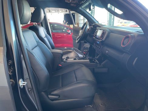 Certified 2023 Toyota Tacoma TRD Off-Road image 19