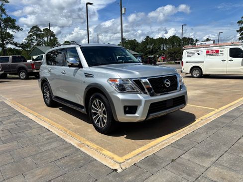 Used 2020 Nissan Armada SL w/ Premium Package image 3