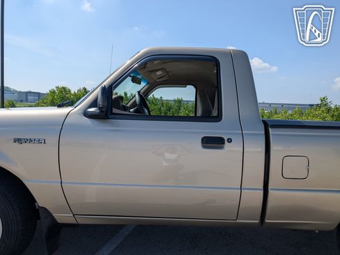 Used 2002 Ford Ranger 2WD Regular Cab image 30